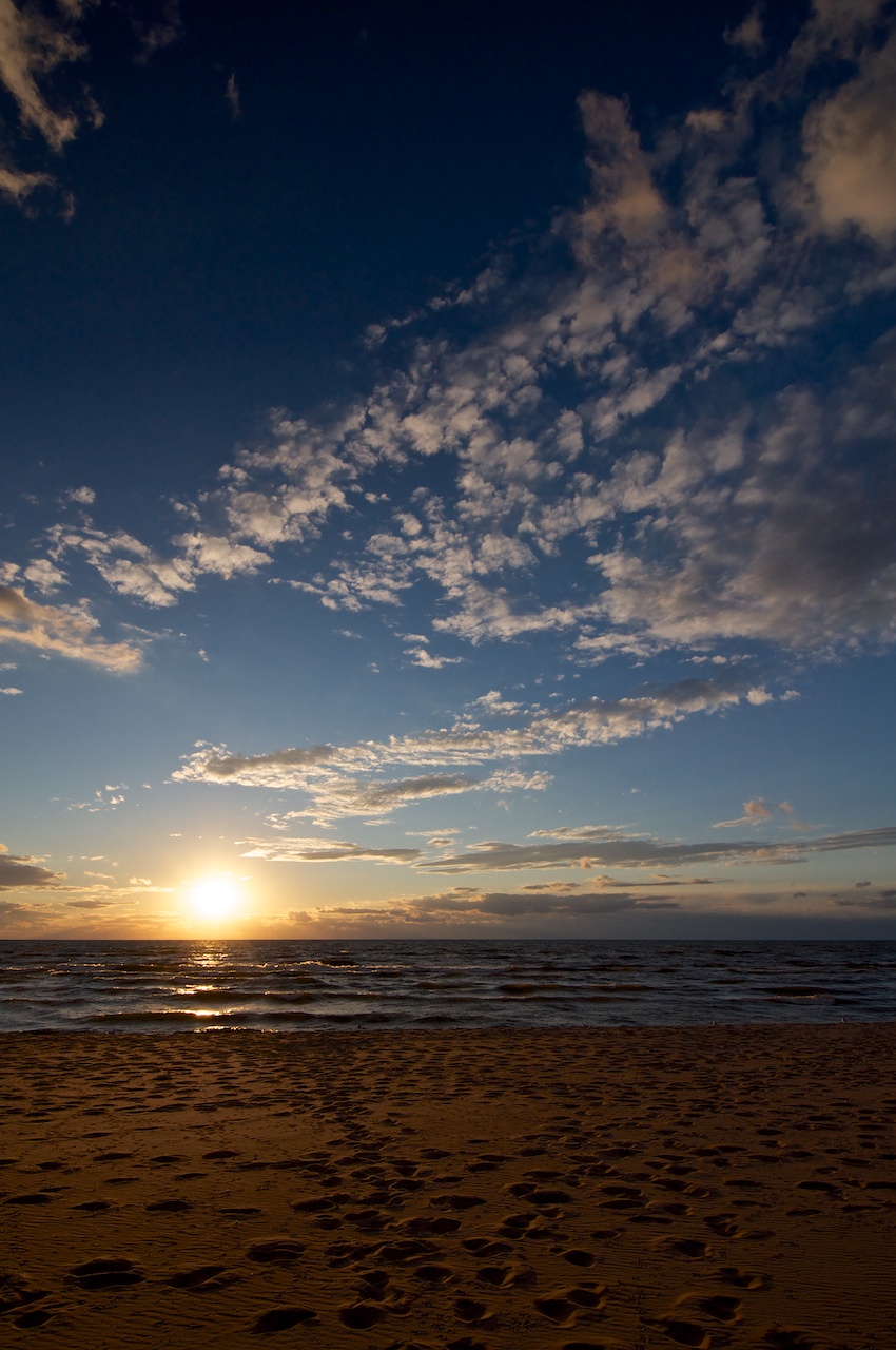 Oval Beach Sunset III